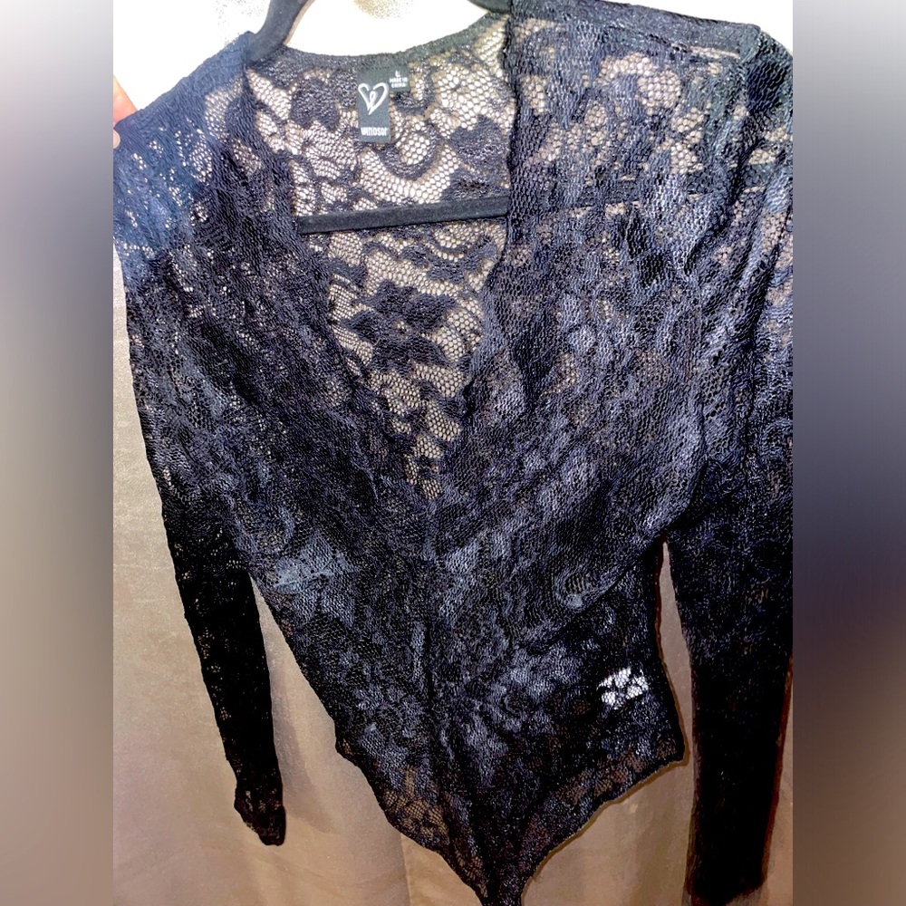 Black lace shirt never worn in size large, brand spankin new
